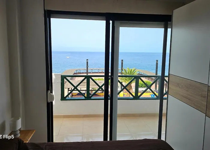 Aimee Maritima Puerto Santiago